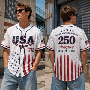 Maglia da baseball per il 250° anniversario degli Stati Uniti, camicia patriottica con bottoni 1776-2026, maglia americana per il 4 luglio, regalo personalizzato per i tifosi per il giorno della partita.