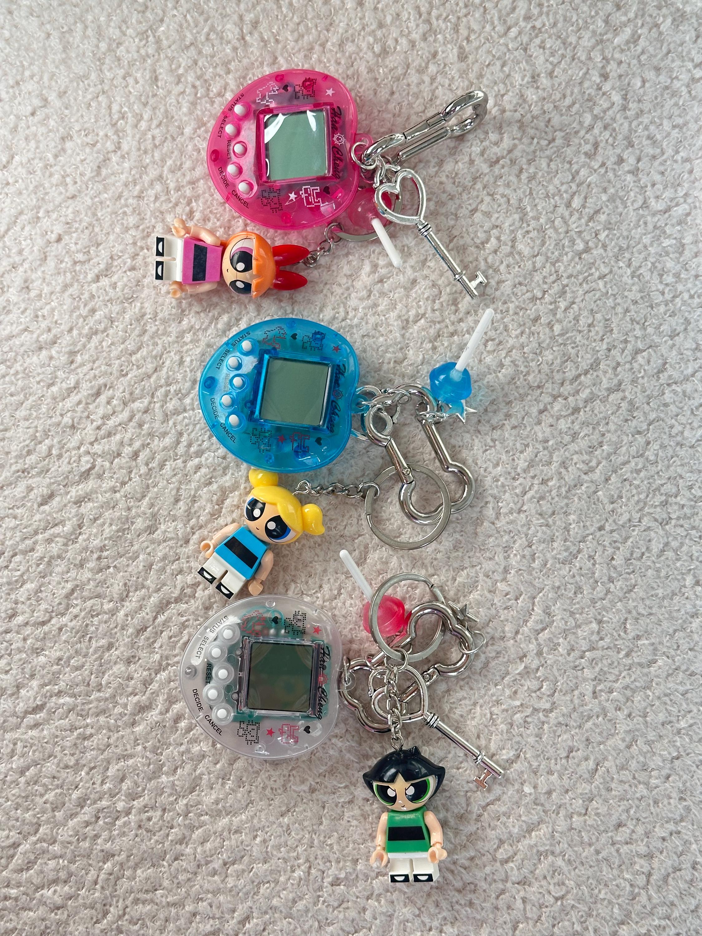 Tamagotchi Bag Charm Keychain – Retro Y2K Purse Accessory With