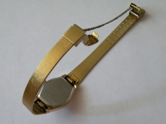 citizen quartz watch base metal yp price