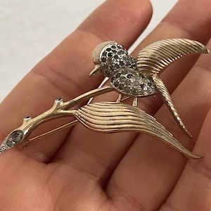 Jomaz  rhinestone bird brooch pin