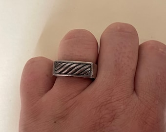 Brighton Raised Fluted Scroll dome band ring size 8 3/4