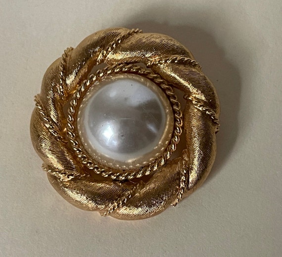 Napier Faux Pearl Brooch Pin. Etsy