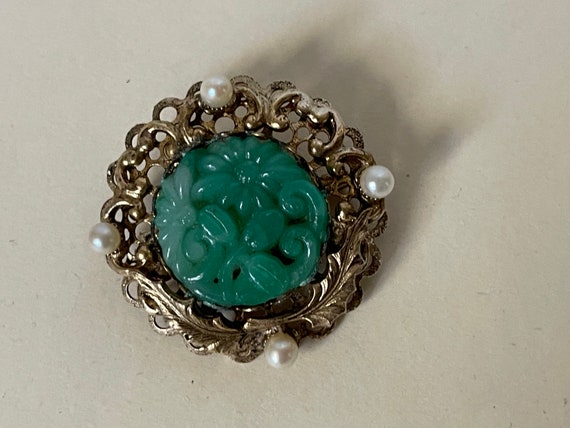 Carved faux jade, carved glass, faux pearl brooch - image 2