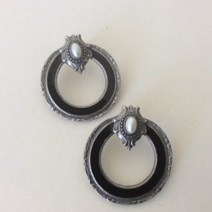 1928 unmarked black enamel faux pearl stud earrings