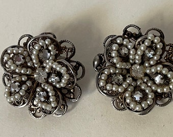 Miriam Haskell unmarked filigree, faux pearl, rhinestone clip-on earrings