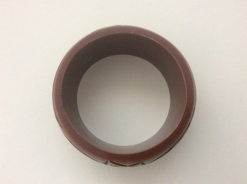 Plastic Bangle Bracelet Dark Chocolate Brown Carved Floral leaf Motif 2 58 diameter Thick Heavy