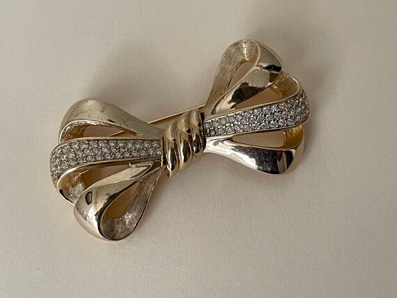 Swarovski S.A.L. clear crystals, gold plated bow … - image 3