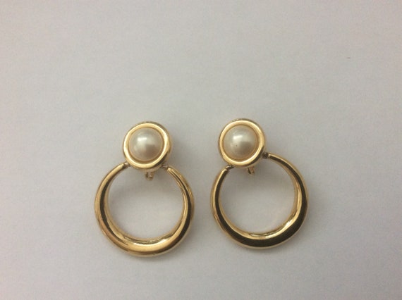 Trifari faux pearl clip-on earrings. 1969-1973 - image 3