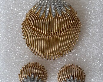 1960’s Trifari Paris Rue de la paix rhinestone brooch, clip-on earrings. Set.