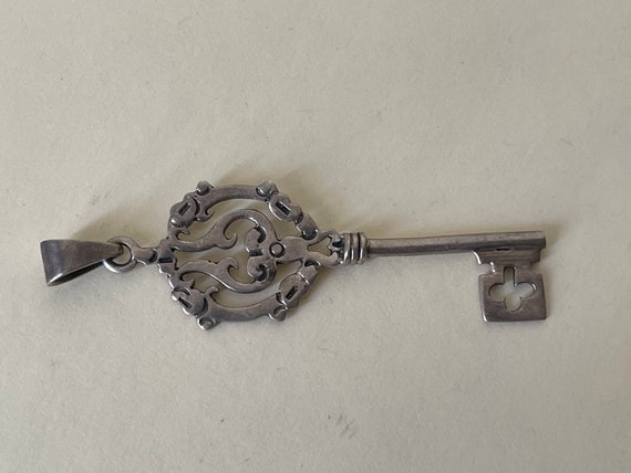 Miguel Melendez sterling silver 925, Mexico key pendant