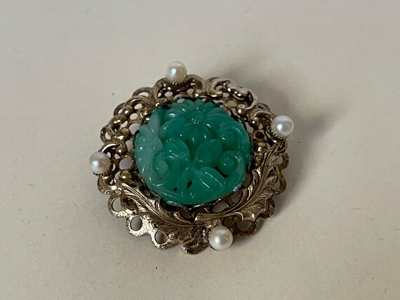 Carved faux jade, carved glass, faux pearl brooch - image 3