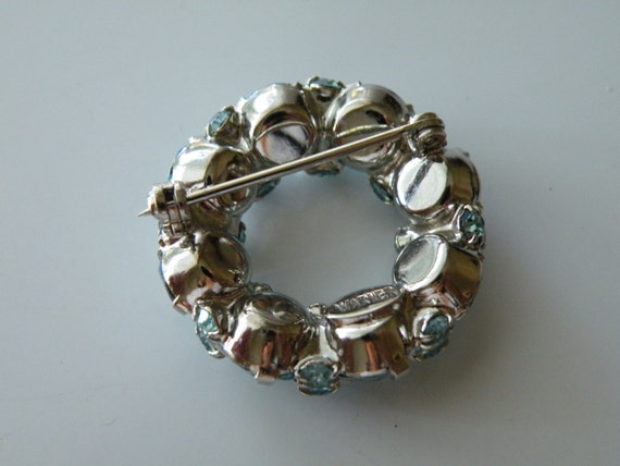 Warner Baby Blue circle Brooch, pin - image 5