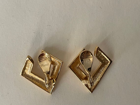 Monet gold plated geometric, modernist clip-on ea… - image 3