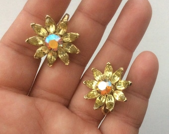 Trifari Yellow Jonquil rhinestone flower floral clip-on earrings