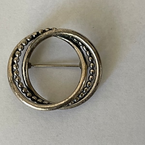 Sterling silver 925 double ring, double circle brooch