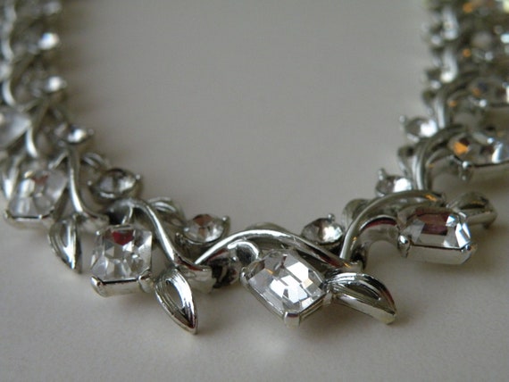 Lisner Silver Leaves with Clear Rhinestones neckl… - image 3