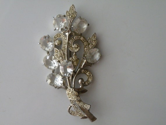 Pot metal white metal flower floral pin brooch. - image 1