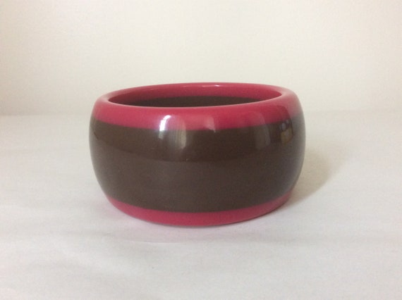 Brown, burgundy plastic bangle bracelet, size M. - image 1