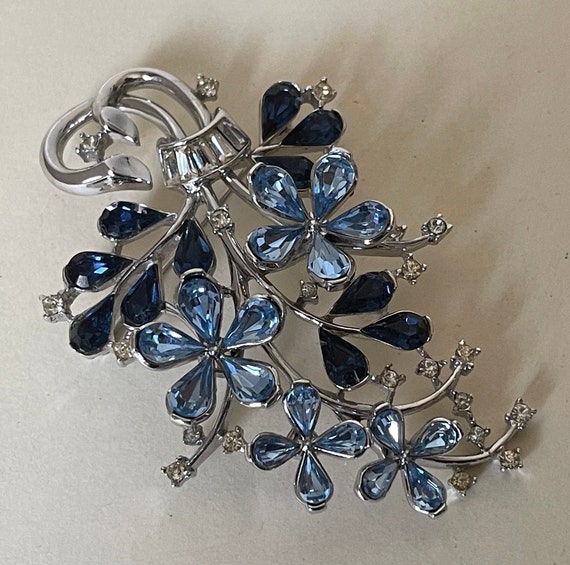 Trifari navy blue, blue, clear rhinestone flower … - image 2