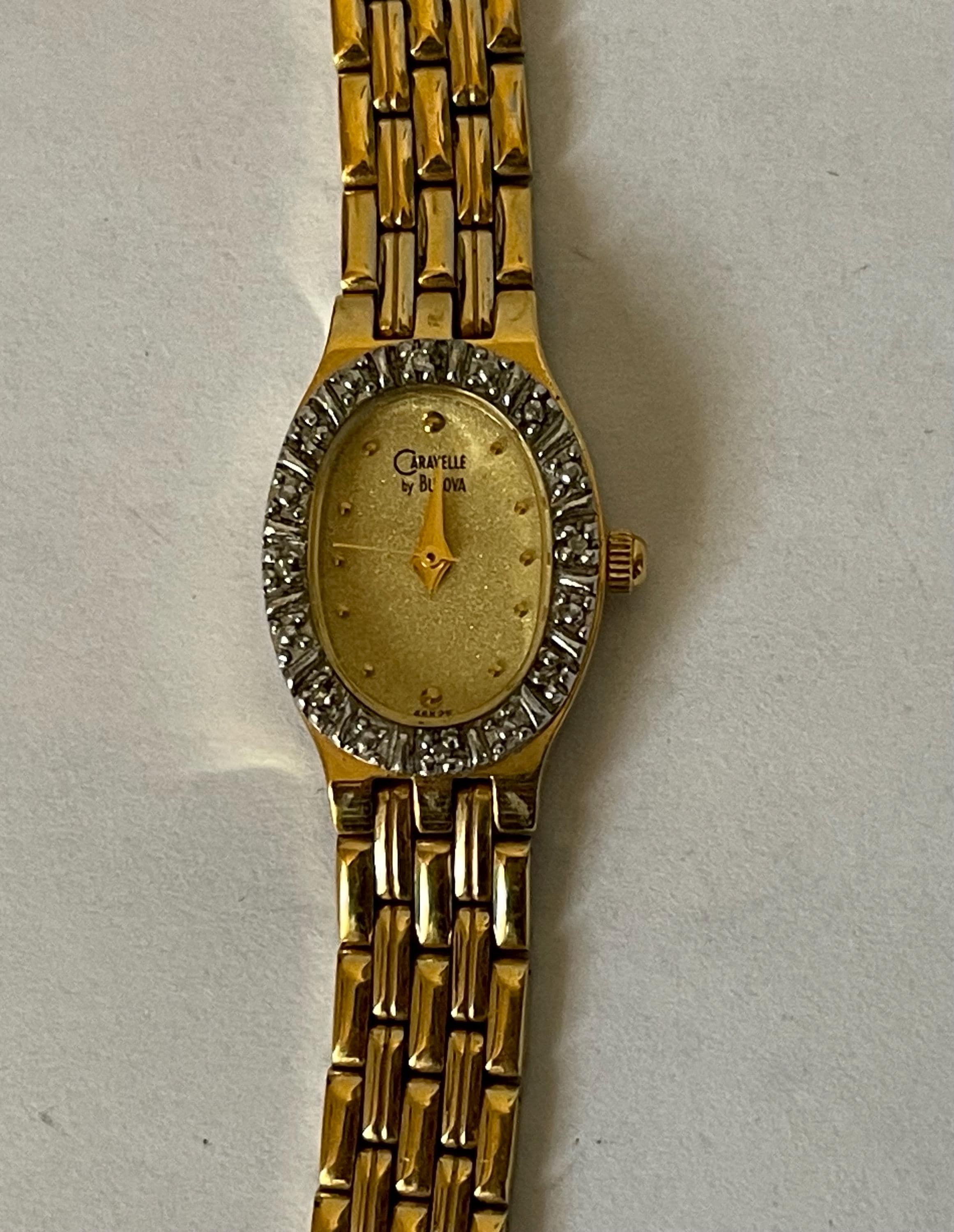 CARAVELLE by BULOVA  クォーツ腕時計 未使用品　A486 Caravelle-Bulova Men Dual Tone Steel Barrel Analog Quartz
