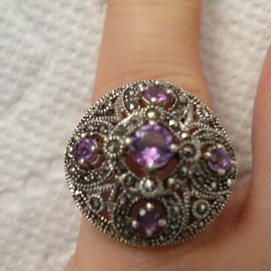 J and T 925 Sterling Silver Amethyst & Marcasite Ring Size 8.