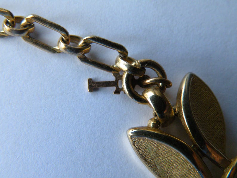 Trifari Leaf Choker Necklace Brushed gold plated.