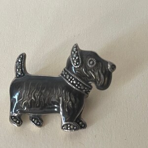 Sterling zilver 925 emaille, marcasiet scotty hond, terriër hond broche Thailand