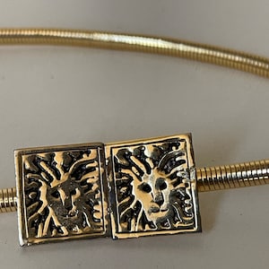 AK Anne Klein Lion Head Gold Stretch Novelty Belt  Gold Animal Stretchy Fashion Belt