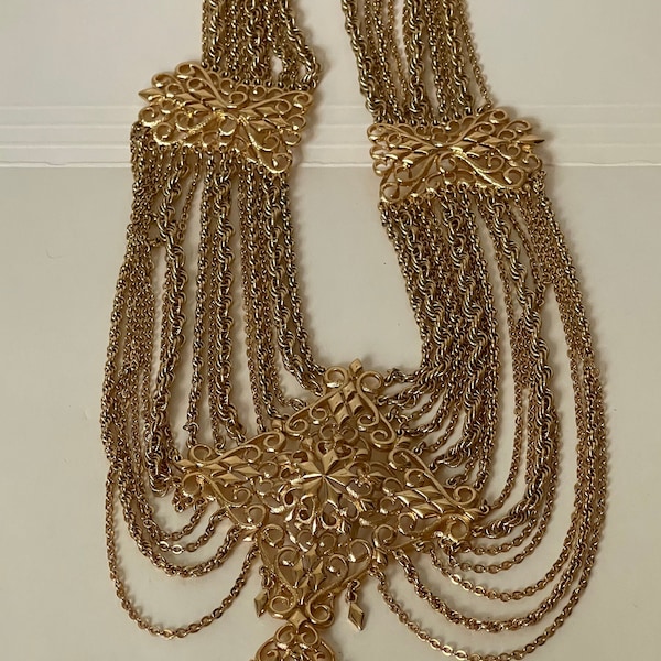 MONET gold plated festoon chain statement necklace  1969