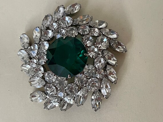 Emerald green, clear rhinestone rhodium plated br… - image 8