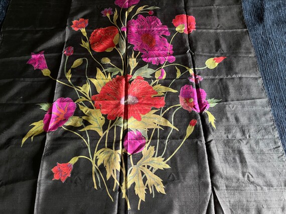Foulard En Soie De Thaïlande - Motif Floral Multicolore - 89cm De Large - Neuf
