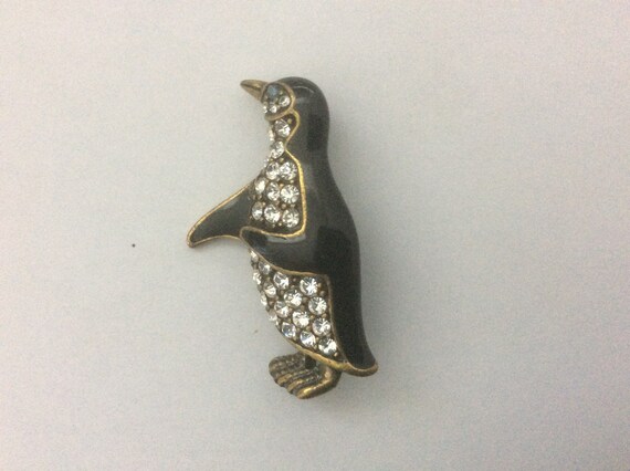 1928 unmarked penguin enamel, rhinestone brooch - image 2