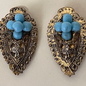 Miriam Haskell unmarked or Miriam Haskell style faux turquoise beaded,  double dress clips