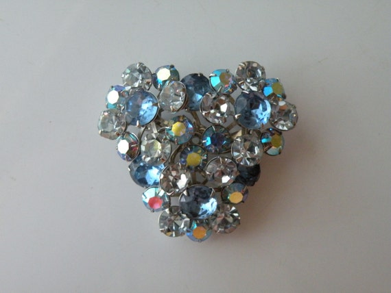 Blue clear rhinestone  layered three flowers flor… - image 1