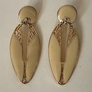 Edgar Berebi cut out design beige enamel stud earrings image 1