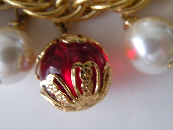 Napier  plastic and faux pearl bracelet. Limited … - image 9