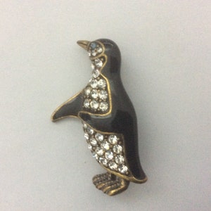 1928 unmarked penguin enamel, rhinestone brooch