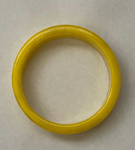 Yellow, marbled pattern bangle plastic bracelet - image 7