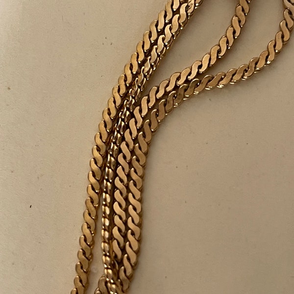 Sarah Coventry gold tone chain 31.75"