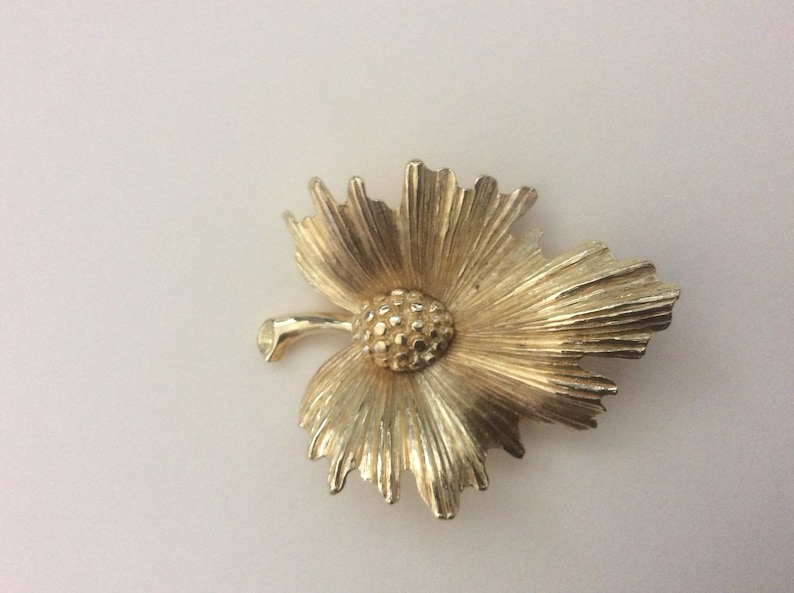 Monet gold plated leaf brooch, pin 2. image 1