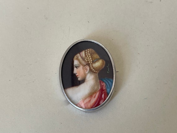 800 Silver italian  Hand painted Portrait Brooch … - image 3