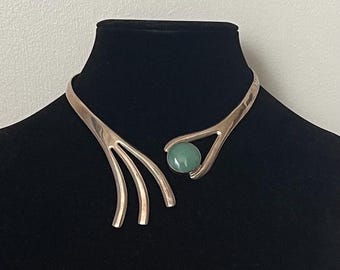 Taxco TL-63 Mexico 950 silver fork, modernist collar, choker necklace. Aventurine or Chalcedony stone