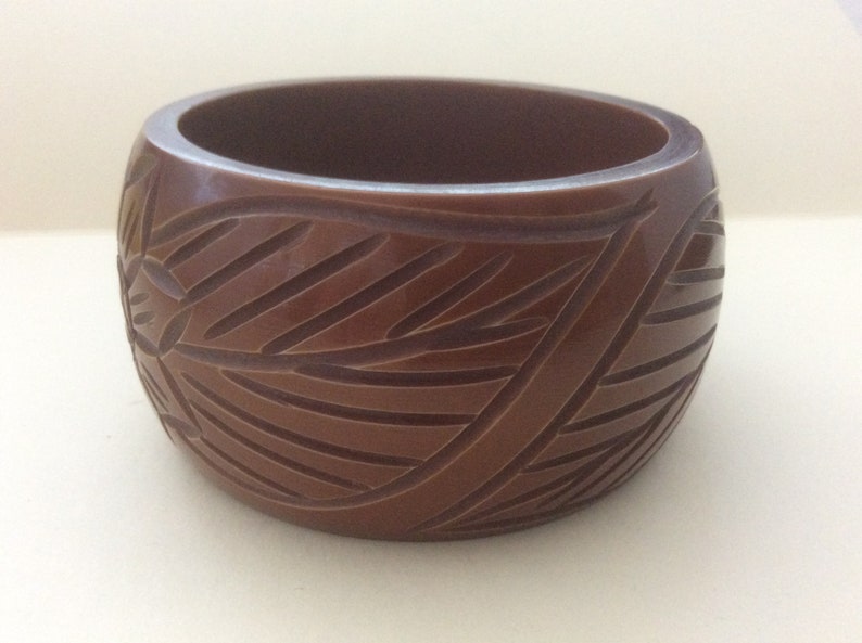 Plastic Bangle Bracelet Dark Chocolate Brown Carved Floral leaf Motif 2 58 diameter Thick Heavy