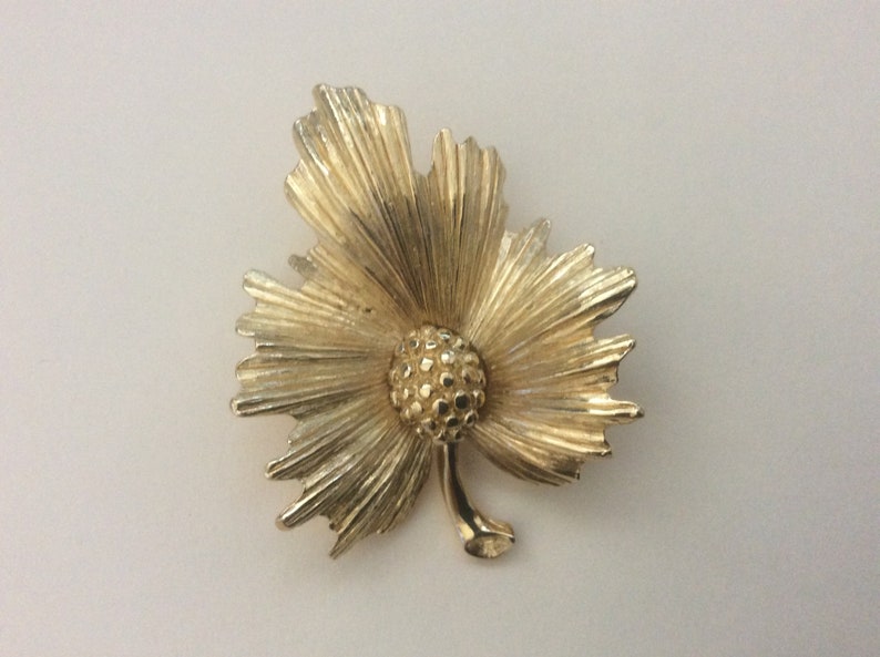 Monet gold plated leaf brooch, pin 2. image 2