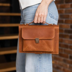 Bolsa de ombro para livros, capa para livros em couro genuíno com alça, bolsa de couro para livros com bolso, bolsa transversal para livros, bolsa porta-livros em couro imagem 10