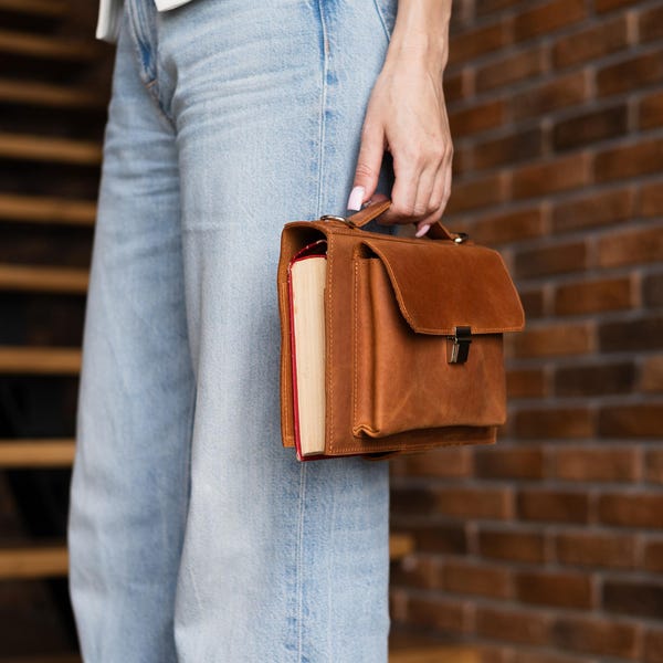 Bolsa de ombro para livros, capa para livros em couro genuíno com alça, bolsa de couro para livros com bolso, bolsa transversal para livros, bolsa porta-livros em couro