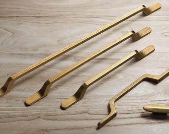Bronze Curved Cabinet Pulls Handles/Rectangular Drawer Pulls/Antique bronze vintage cabinet door knob/Retro Rustic Industrial Cabinet Pulls