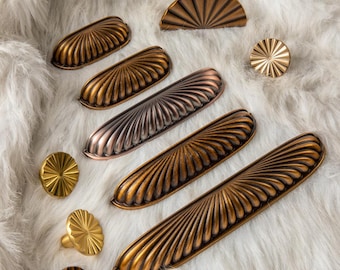 Cup Handles/Antique Bronze Pulls/Antique Dresser Pulls/ Semi-circle Cabinet Handles/Kitchen Shaker Minimal Cup Pulls/Furniture Hardware