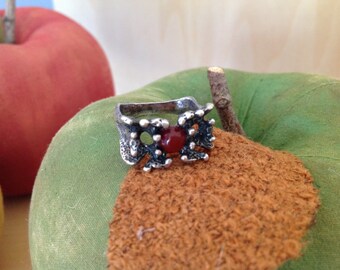 Bague carrée en argent sterling oxydé avec cornaline