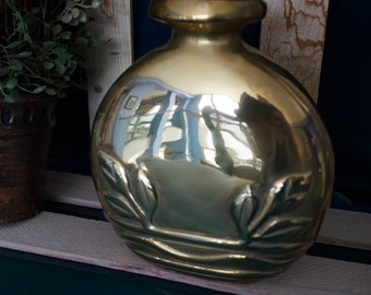 Dolbi Cashier Large Brass Vase/Urn